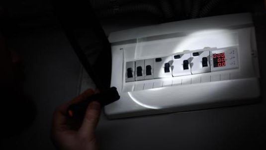 Checking circuit breakers during power outage